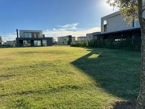 Venta Lote 600 m2 Barrio Riberas Puertos del Lago Escobar