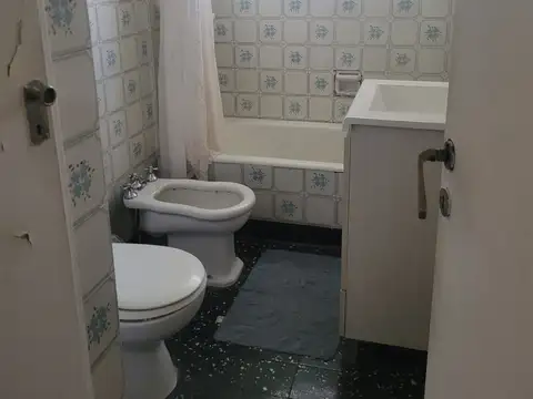 Departamento amoblado de 4 ambientes en venta en Palermo