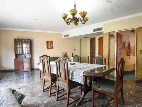 Depto Tipo Casa en Venta de 4 ambientes
