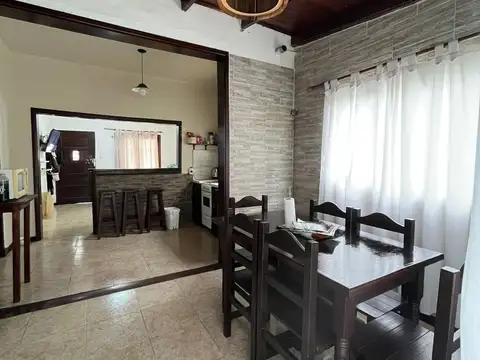 Casa 3 ambientes con 1 baño