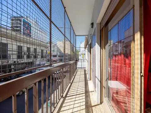 Donato Alvarez y Av. Rivadavia