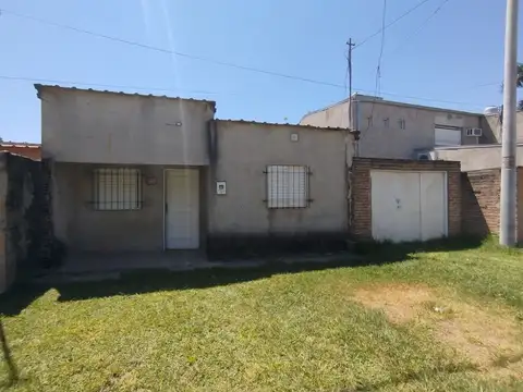 VENTA CASA EN VILLA ADELINA CENTRO