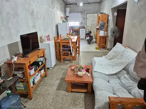 Casa 3 ambientes con 1 baño