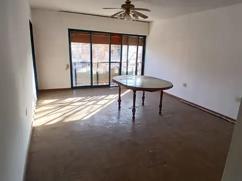 Casa 6 ambientes con 3 baños