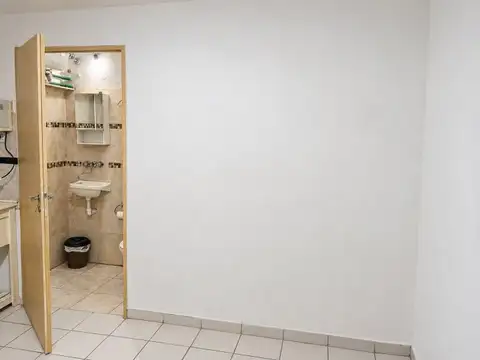Enrique Ochoa 100, Piso 1