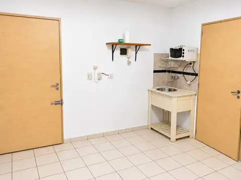 Enrique Ochoa 100, Piso 1