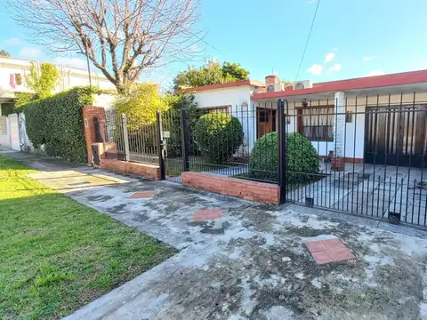 VENTA CASA EN PADUA 3 AMB/DEP. COCH.JARDIN/QUINCHO
