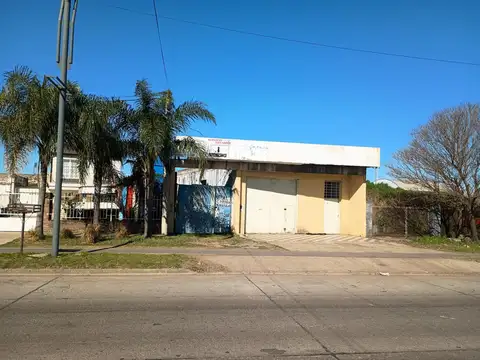 VENDO LOTE EN ROSARIO, ZONA INDUSTRIAL CON MEJORAS