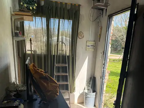Casa 2 ambientes con 1 baño