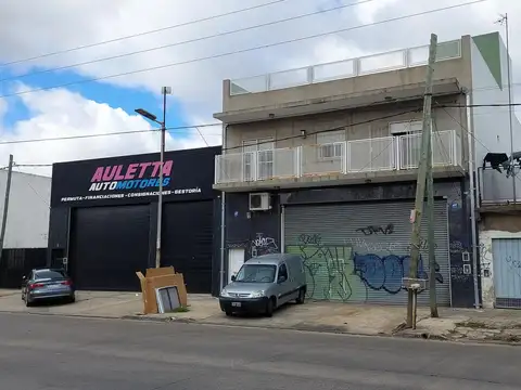 VENTA EDIFICIO DEPOSITO Y 2 DEPARTAMENTOS 3 AMBS