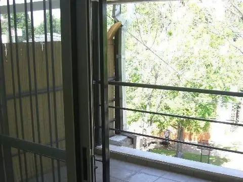 DEPTO , 2 AMB. TIPO LOFT. CON COCHERA. COMPLEJO CON PISCINA.Y PARRILLA TEDIN 159 .
