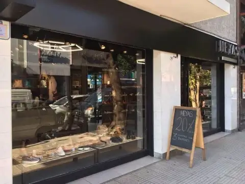 ESPECTACULAR LOCAL EN PALERMO ZONA OUTLETS  CON RENTA 