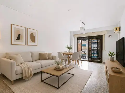 Venta departamento 4 ambientes con balcón al frente en San Cristóbal