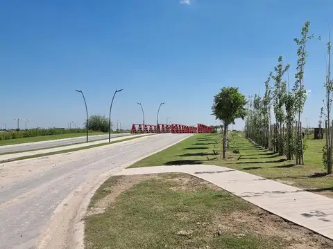 Excelente lote en Bº Carpinchos de 530 m2 aprox c/proyevto aprobado y derechos pagos