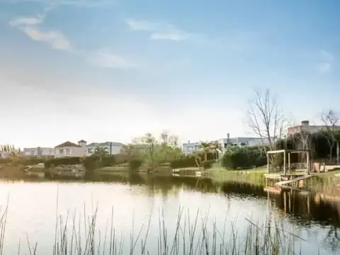 Terreno en Venta en Nordelta Carpinchos, USD 180.000