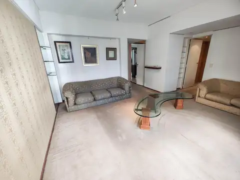 Venta departamento 3 ambientes en Belgrano. Dependencia.