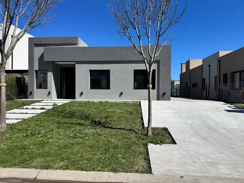 Casa Quinta  en Venta en Santo Tomas, Derqui, Pilar