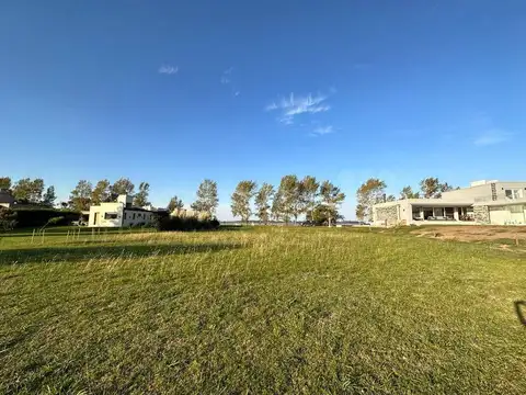 LOTE TERRENO EN BARRIO CERRADO PUERTO CHASCOMUS