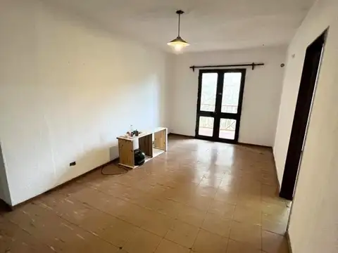 Ovido Lgos 2800. excelente zona . 2 dormitorios 
