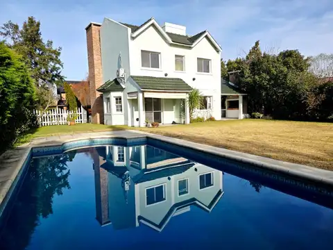 CASA EN VENTA EN LA CASUALIDAD, PILAR