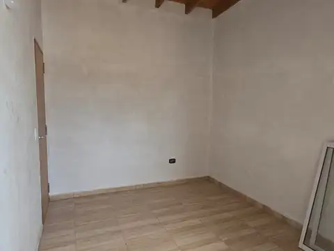 venta chalet 3 ambientes al frente en pozo calle 88 entre 3 y 4