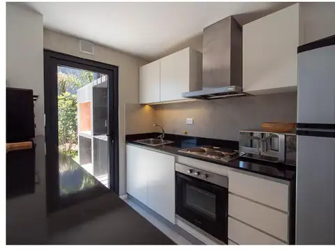 Triplex en venta en barrio cerrado en Tigre. Amplios