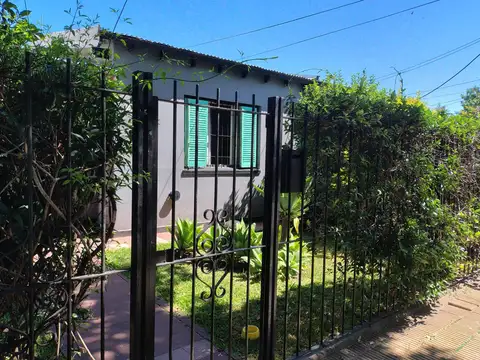 Venta casa San Isidro, Boulogne, 1 planta 3 dorm, jardin y pileta