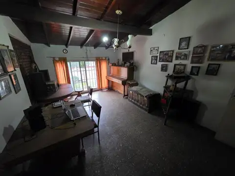 Casa en Venta con 1 cochera