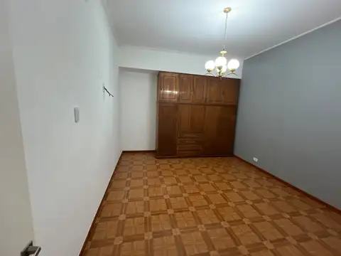Depto Tipo Casa en Alquiler al Este