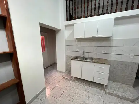 Depto Tipo Casa en Alquiler de 3 ambientes