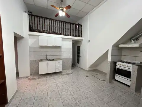 Depto Tipo Casa en Alquiler de 2 dormitorios