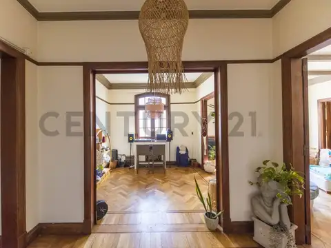 Venta – Piso Completo de 160?m² en Recoleta (Juncal 2079, Piso 6°) 4 AMBIENTES