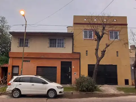 Venta - 5 viviendas en un bloque + cocheras - V.Ballester