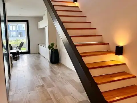 Casa con amarra propia Barrio El Canal