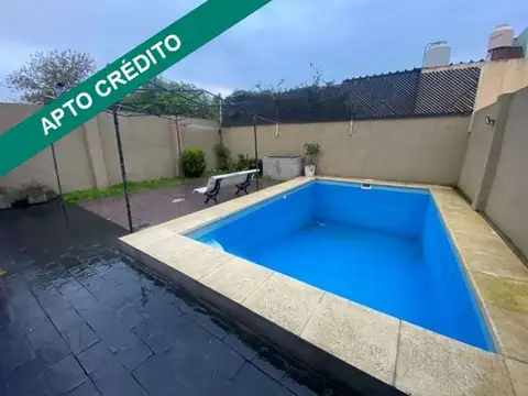 VTA de CASA 5 AMB. IDEAL P-2 FAMILIAS. GARAGE. PISCINA. PARRILLA. CASEROS. APTO CREDITO