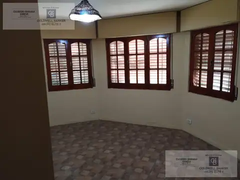 Casa 3 ambientes con 4 baños