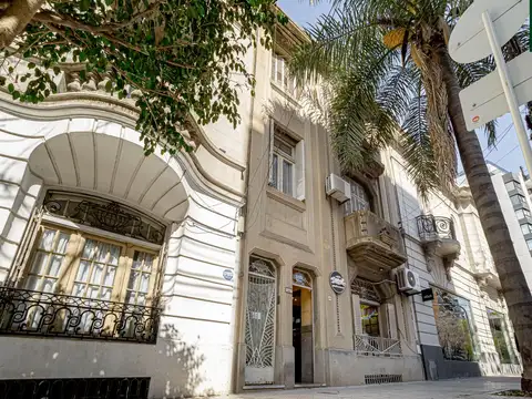 Local en la mejor ubicación de Urquiza. Sin expensas