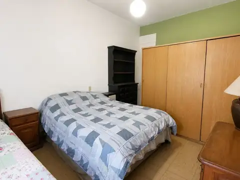 Casa en Venta 2 ambientes Quilmes oeste a reciclar
