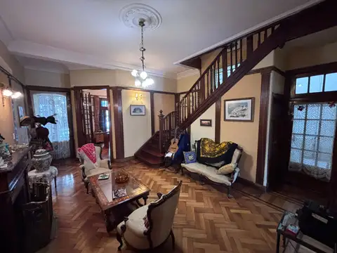 Casa 6 ambientes con 3 baños