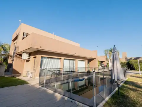 Venta casa en Aires del Llano