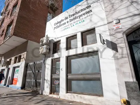 46 esq. 13 900, Piso 0
