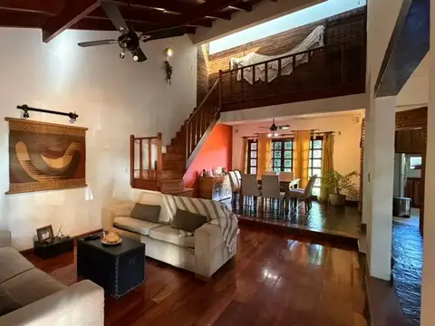 Casa en Venta en Campana, USD 250.000