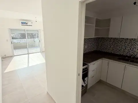 Venta 2 amb a estrenar terraza cochera Caseros