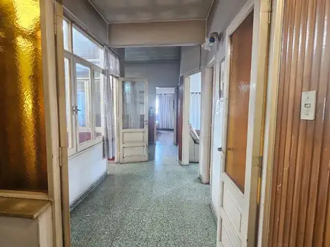 Depto Tipo Casa 4 ambientes con 2 baños