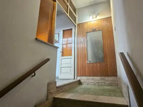 Depto Tipo Casa en Venta con 1 cocheras