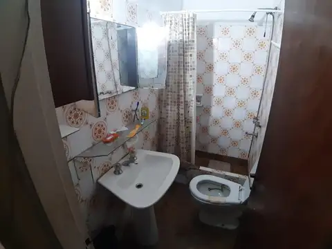 Depto Tipo Casa en Venta 40 años