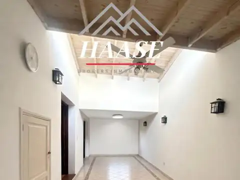 Casa en Venta en Vicente Lopez Vias / Maipu, USD 479.000