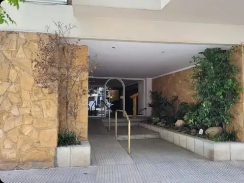 Departamento en Olivos 2 amb c/ patio
