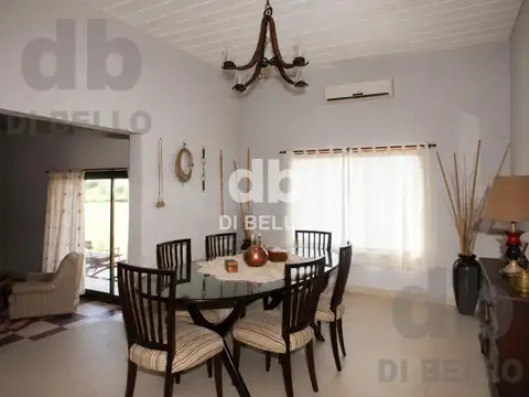 Casa en Alquiler en Estancia Benquerencia Farm Club, USD 1.500