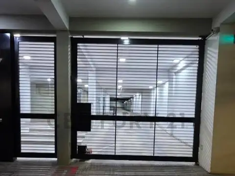 Cochera descubierta en Barrio La Loma, La Plata